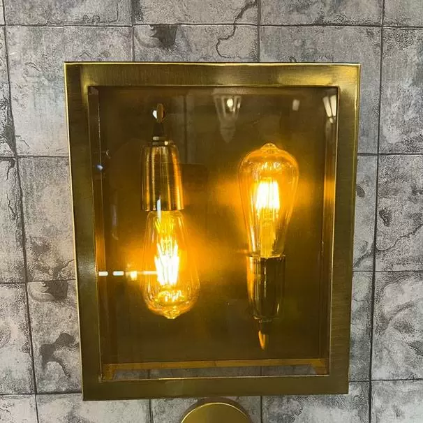 دیواری تخت دو لامپ